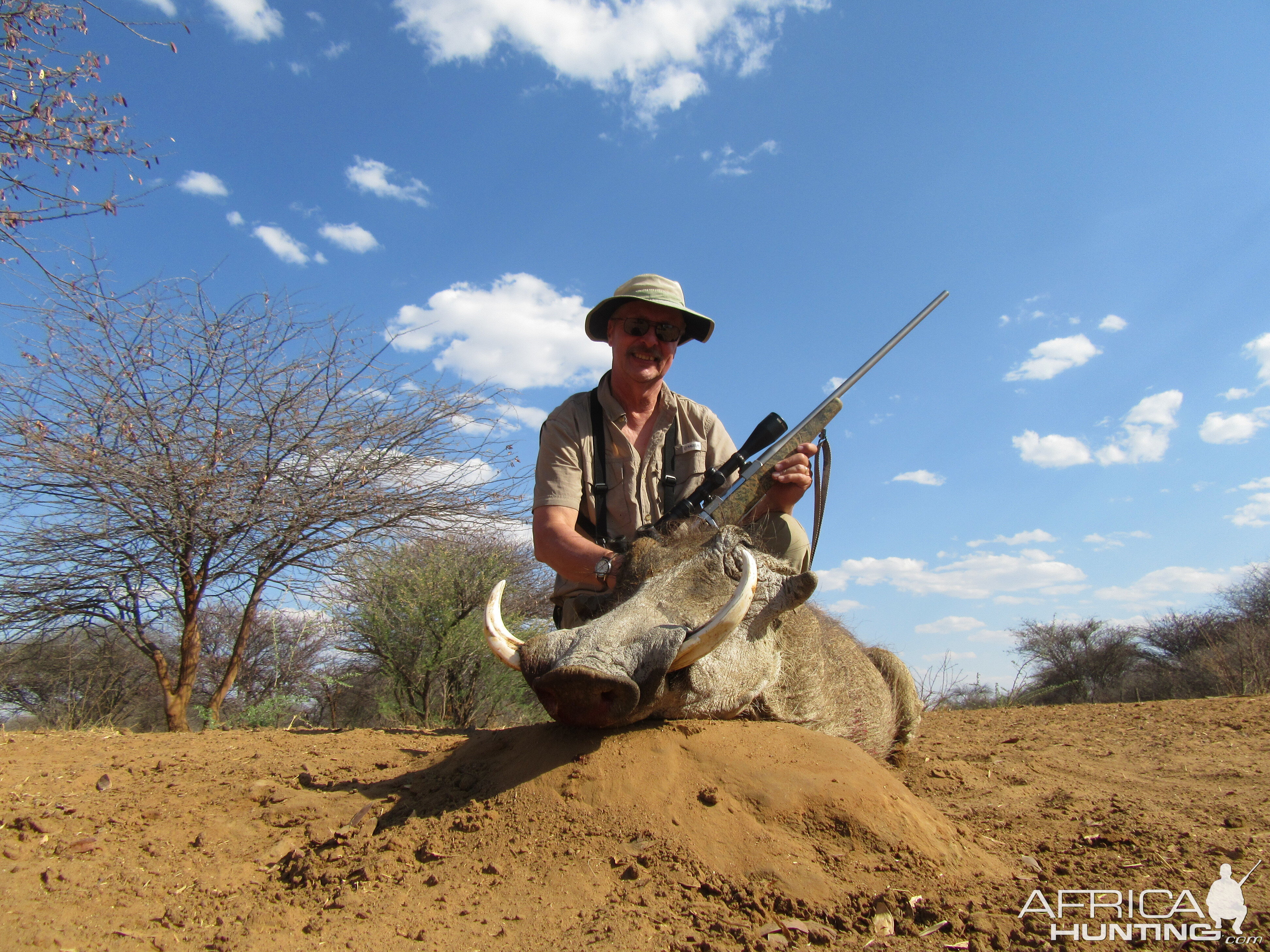 Hunt Warthog in Namibia